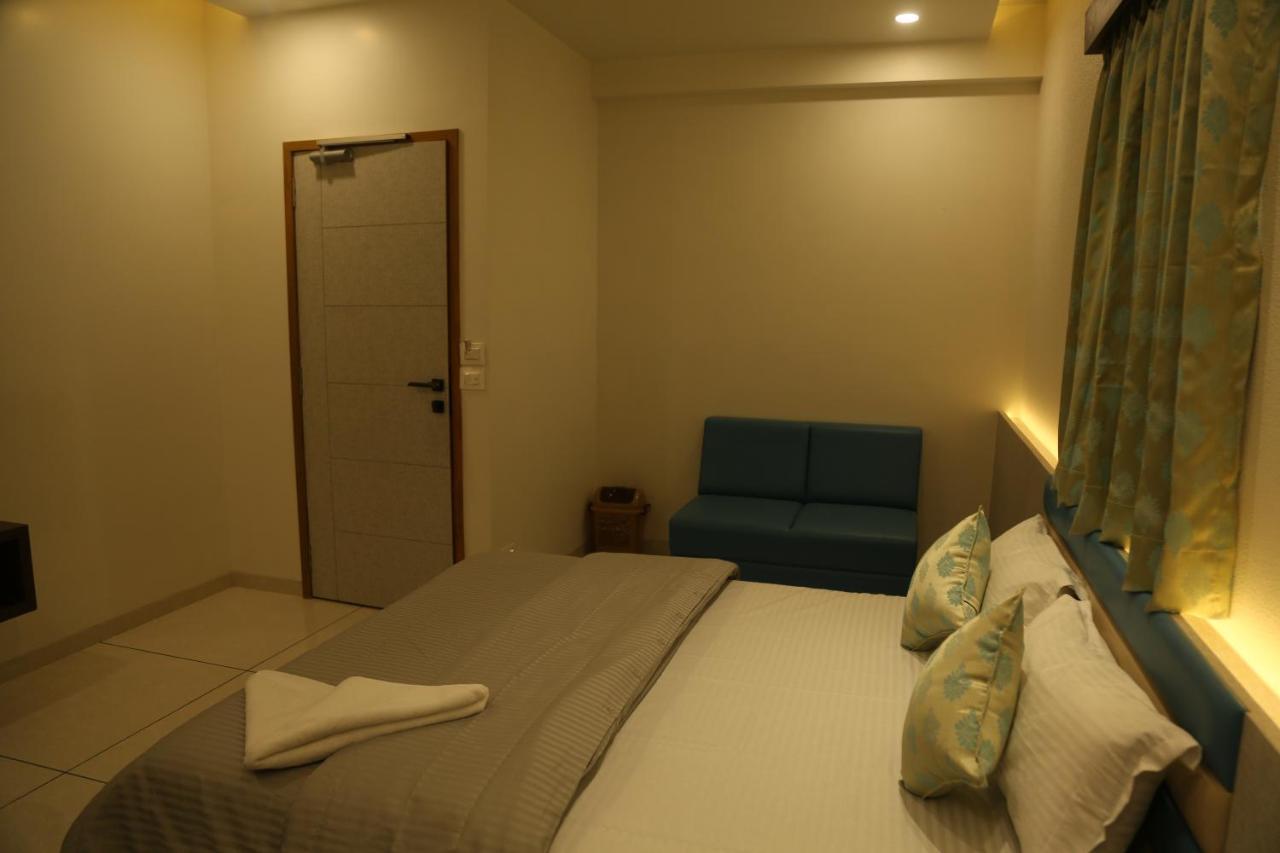 Hotel Bhagyoday Limodara Exterior photo