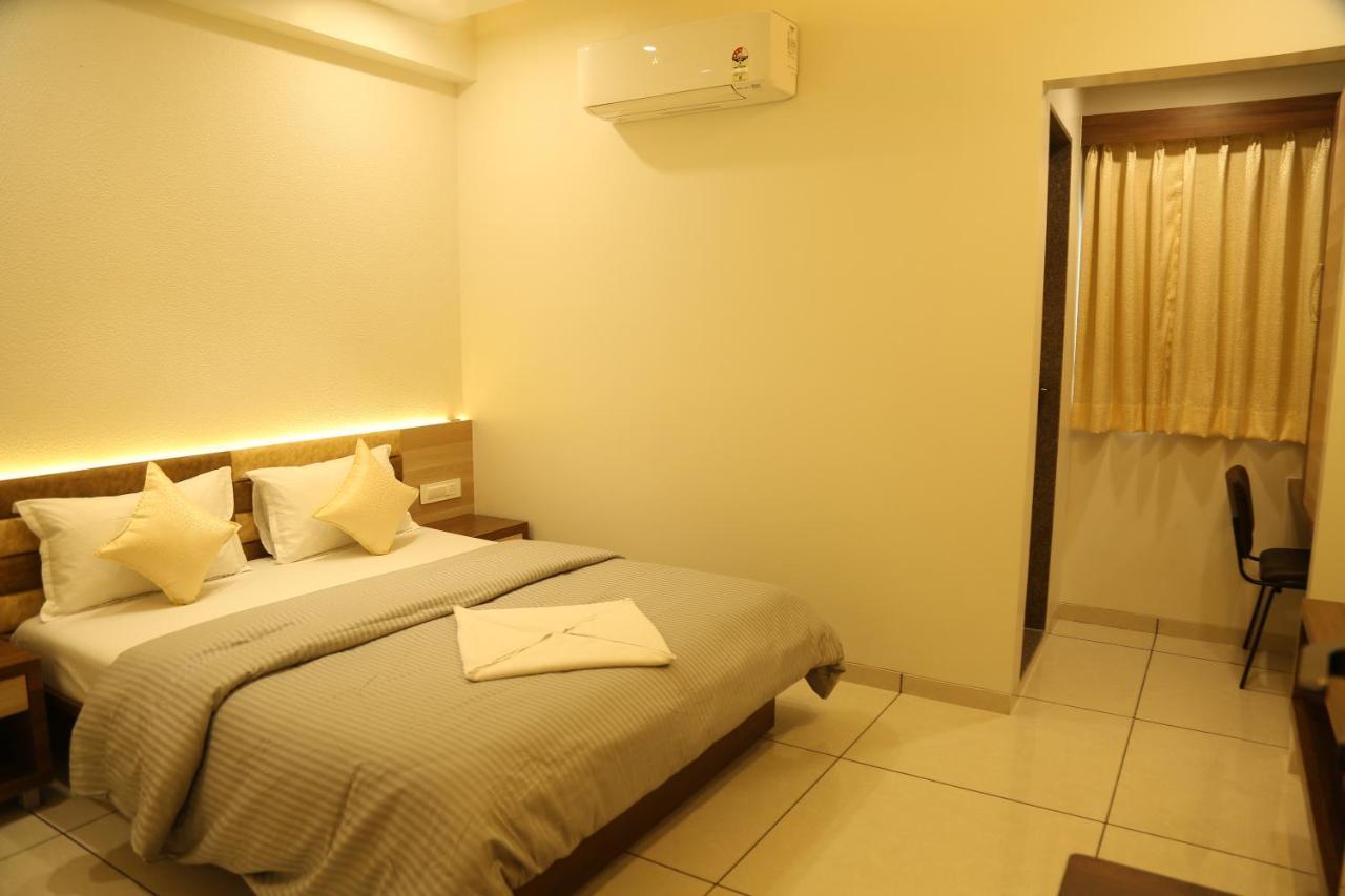Hotel Bhagyoday Limodara Exterior photo